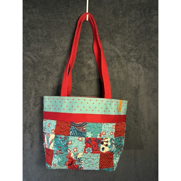 Donna Sharp "Abilene" Quilted Patchwork Look Shoulder TOTE - Picture 1 of 8